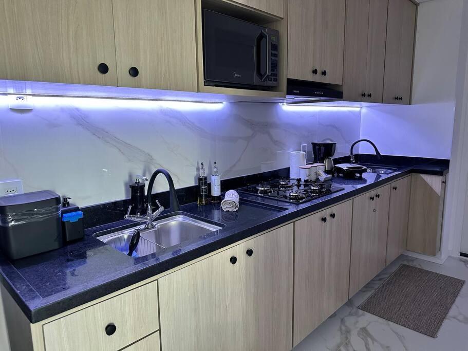 Apartamento Decorado Com Sacada No Polo Cultural E Eventos Da De